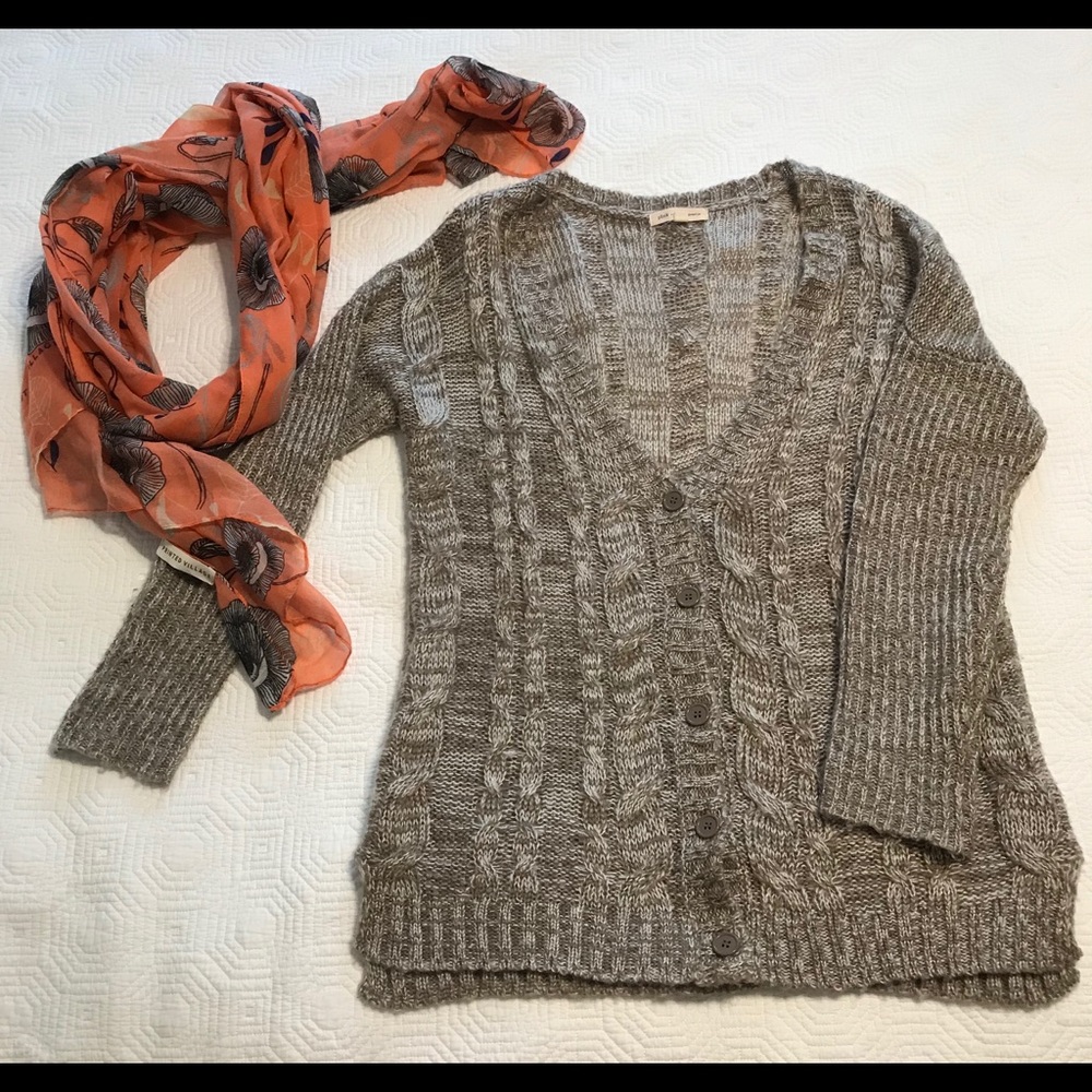 Cardigan❤️ - Picture 2 of 2